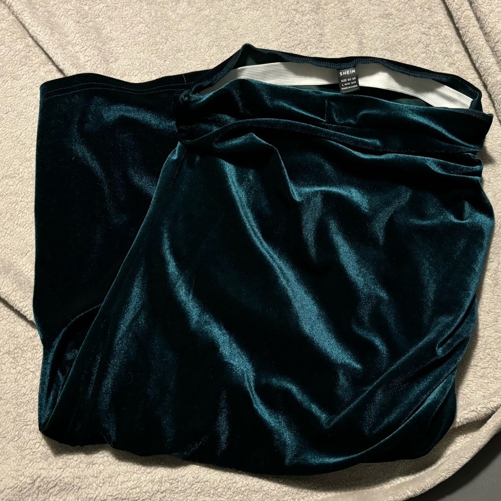 SHEIN green velvet skirt